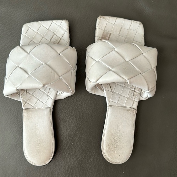 Bottega Veneta Shoes - Bottega white sandals